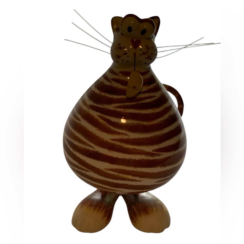 Cool cat ceramic piece